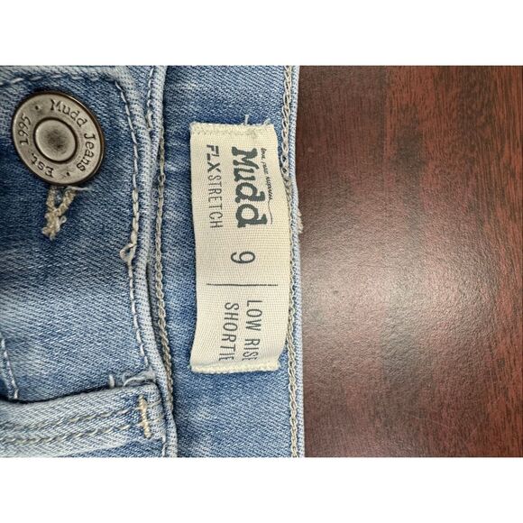 Mudd Low Rise Shortie Flex Stretch Shorts Size 9 - Picture 3 of 6